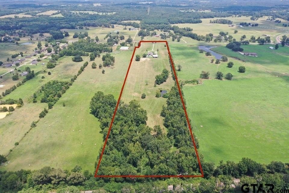 Pittsburg, Texas, 75686, United States, 5 Bedrooms Bedrooms, ,4 BathroomsBathrooms,Residential,For Sale,1978911