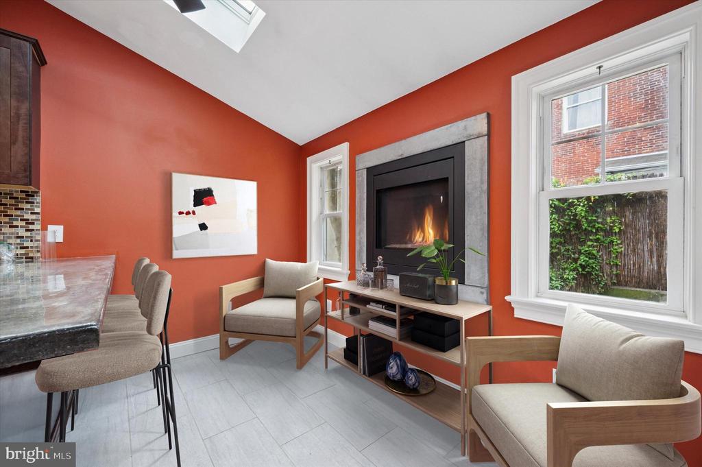 Philadelphia, Pennsylvania, 19125, United States, 4 Bedrooms Bedrooms, ,3 BathroomsBathrooms,Residential,For Sale,1836902