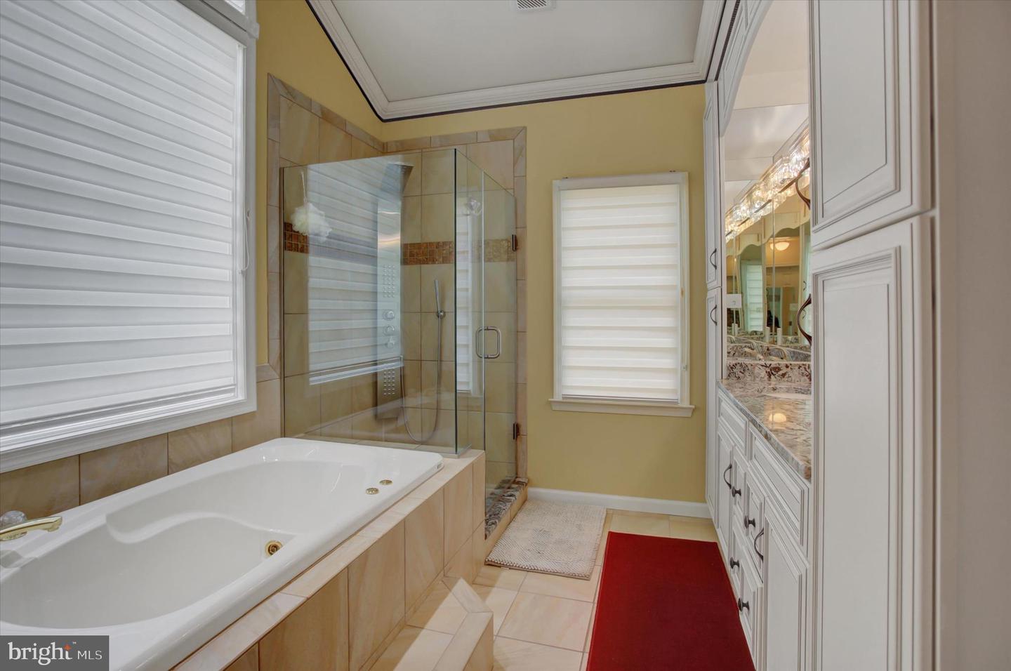 Chambersburg, Pennsylvania, 17202, United States, 5 Bedrooms Bedrooms, ,6 BathroomsBathrooms,Residential,For Sale,1989609