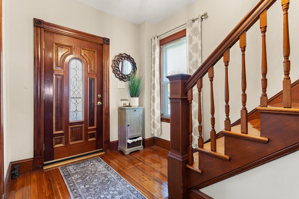 Medford, Massachusetts, 02155, United States, 4 Bedrooms Bedrooms, ,3 BathroomsBathrooms,Residential,For Sale,1923134