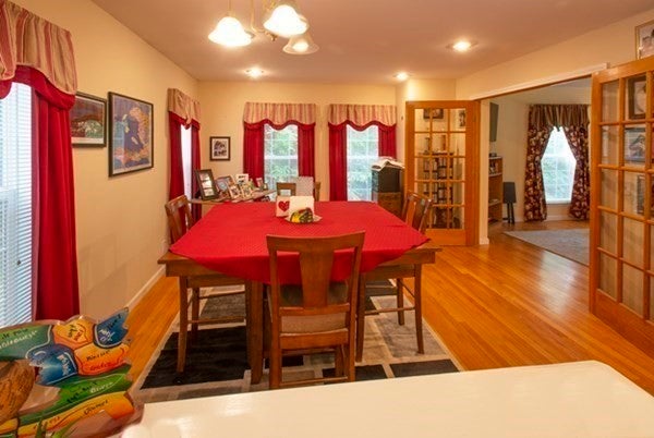 Northampton, Massachusetts, 01062, United States, 3 Bedrooms Bedrooms, ,3 BathroomsBathrooms,Residential,For Sale,1848678