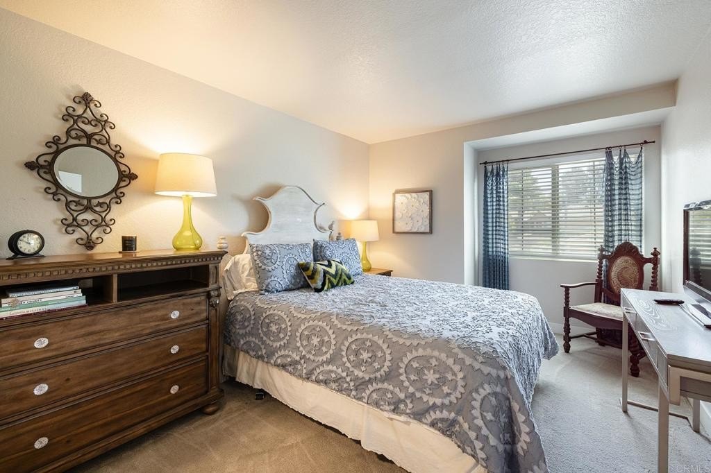Simi Valley, California, 93065, United States, 3 Bedrooms Bedrooms, ,3 BathroomsBathrooms,Residential,For Sale,1883421
