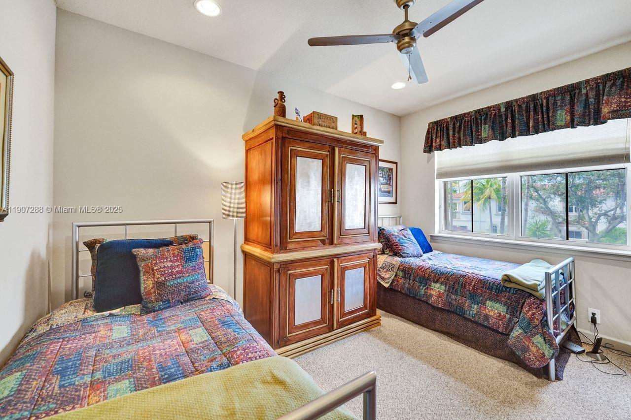 Hollywood, Florida, 33019, United States, 3 Bedrooms Bedrooms, ,3 BathroomsBathrooms,Residential,For Sale,1989592