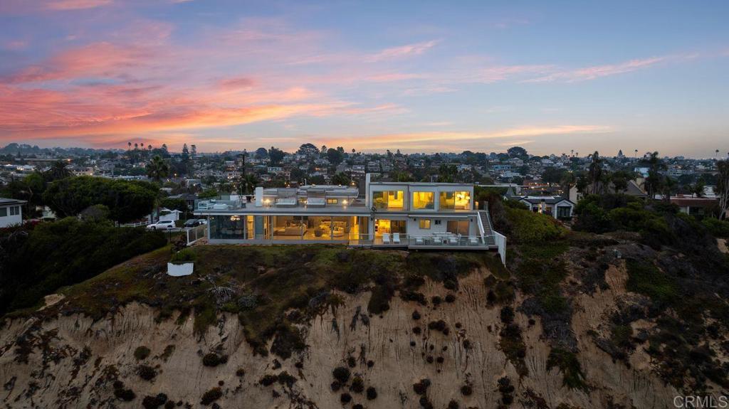 Encinitas, California, 92024, United States, 5 Bedrooms Bedrooms, ,7 BathroomsBathrooms,Residential,For Sale,2003398