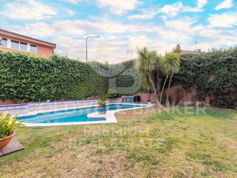 Sant Quirze del Vallès, Catalonia, ES, 4 Bedrooms Bedrooms, ,2 BathroomsBathrooms,Residential,For Sale,1614303