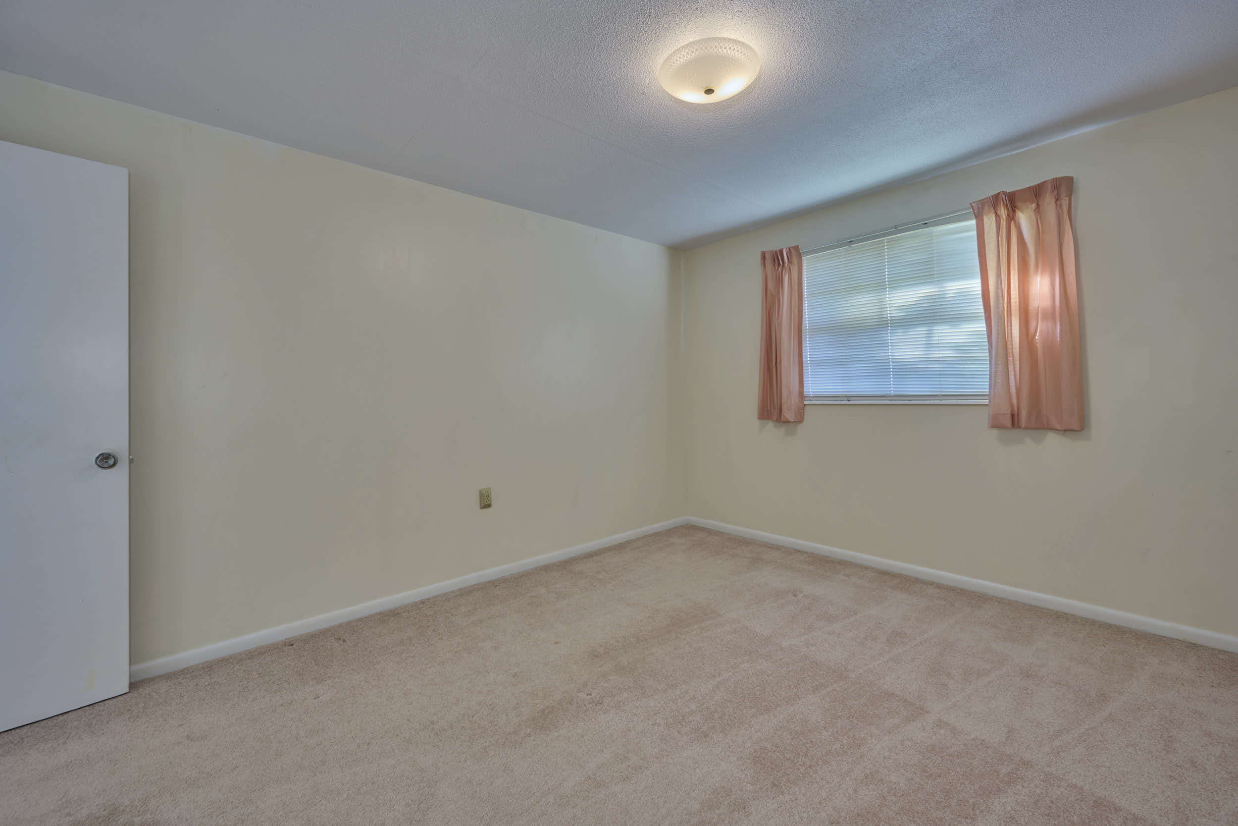 BARTOW, Florida, 33830, United States, 3 Bedrooms Bedrooms, ,2 BathroomsBathrooms,Residential,For Sale,1915491