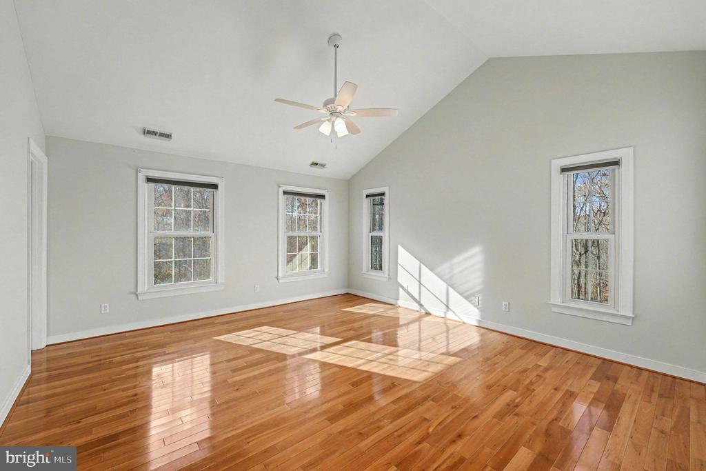 Fredericksburg, Virginia, 22407, United States, 4 Bedrooms Bedrooms, ,3 BathroomsBathrooms,Residential,For Sale,1991139