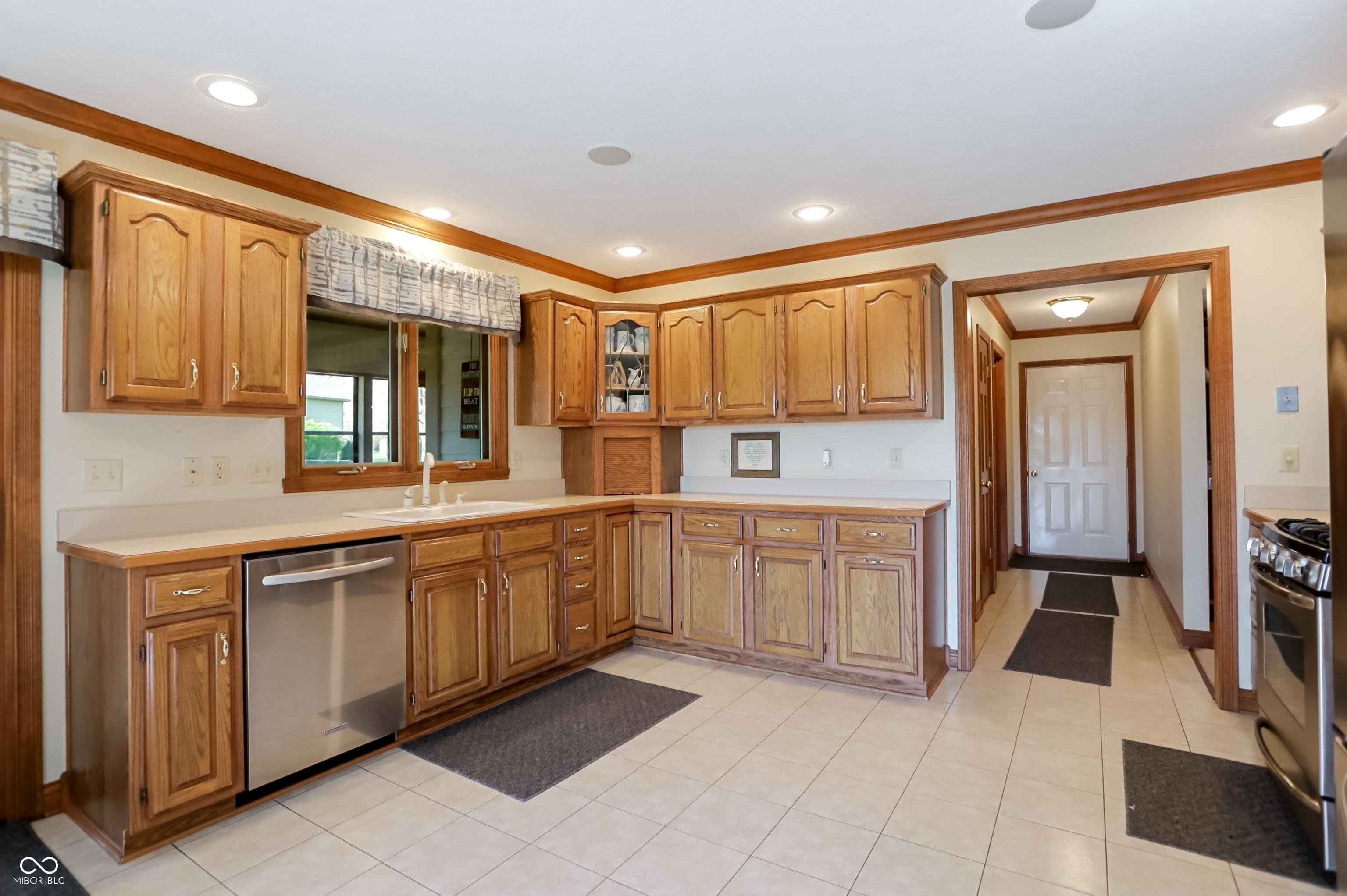 Greenfield, Indiana, 46140, United States, 3 Bedrooms Bedrooms, ,3 BathroomsBathrooms,Residential,For Sale,2035796