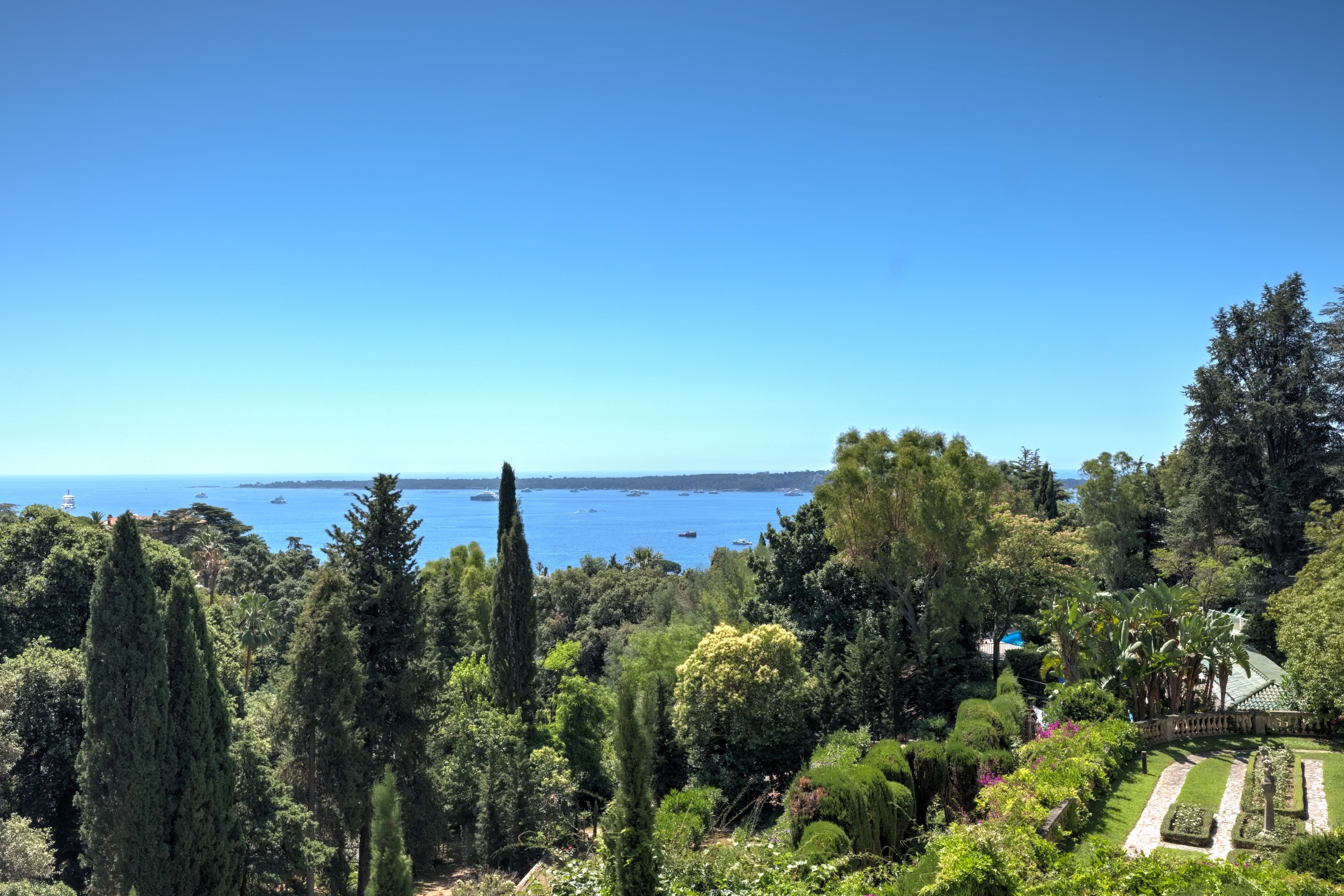  Sea view apartment for renovation in a prestigious residence in Cannes Californ… - 物件實景