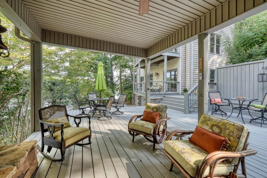 Young Harris, Georgia, 30582, United States, 3 Bedrooms Bedrooms, ,4 BathroomsBathrooms,Residential,For Sale,1975492