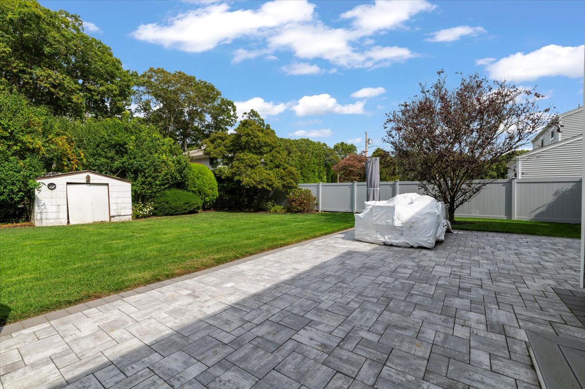 Sayville, New York, 11782, United States, 4 Bedrooms Bedrooms, ,3 BathroomsBathrooms,Residential,For Sale,1982763