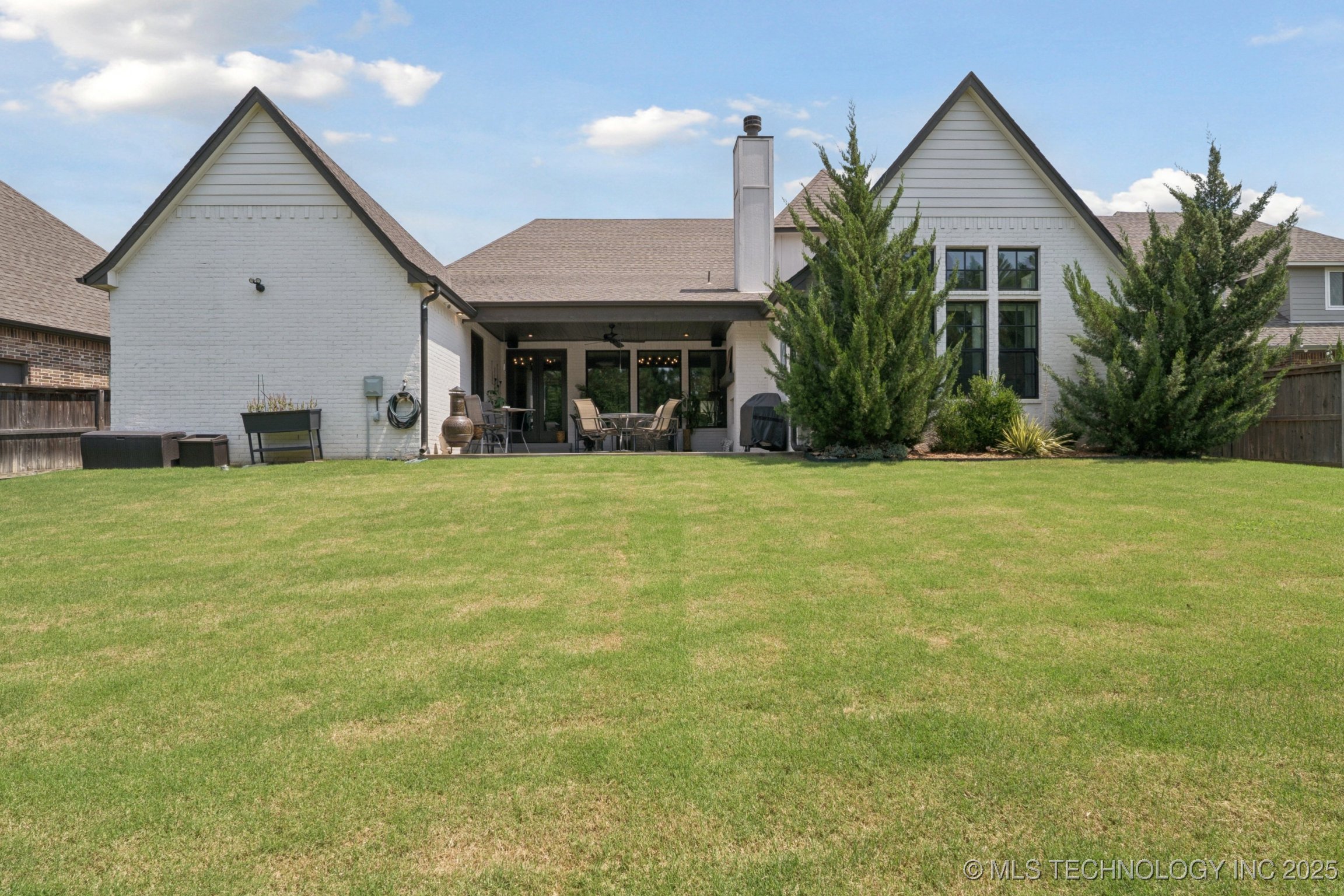 Jenks, Oklahoma, 74037, United States, 4 Bedrooms Bedrooms, ,5 BathroomsBathrooms,Residential,For Sale,1932069