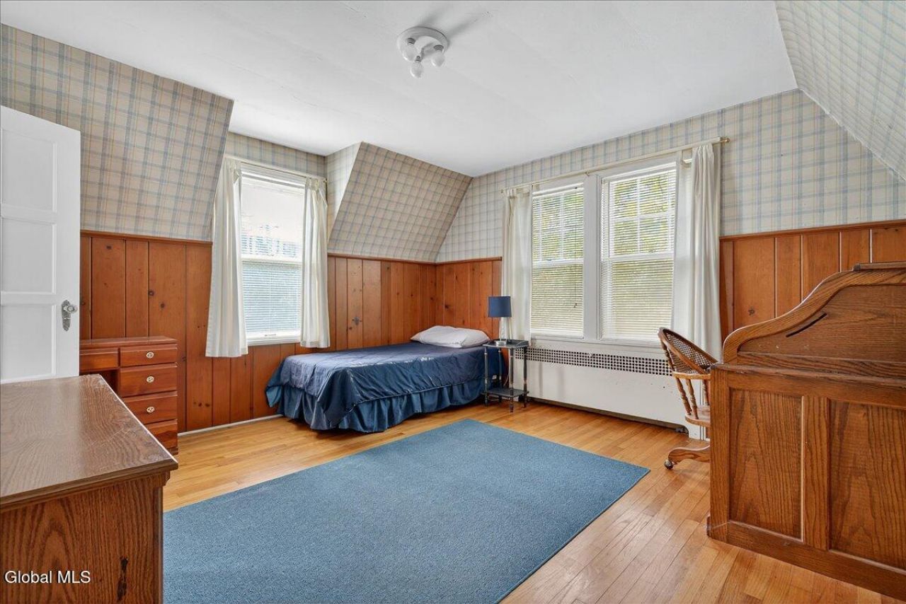 Schenectady, New York, 12309, United States, 5 Bedrooms Bedrooms, ,4 BathroomsBathrooms,Residential,For Sale,1938536