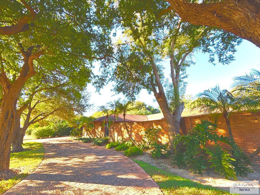 Brownsville, Texas, 78521, United States, 4 Bedrooms Bedrooms, ,4 BathroomsBathrooms,Residential,For Sale,1991275