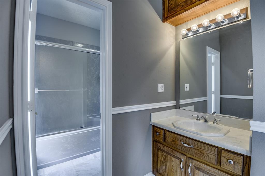 Midlothian, Texas, 76065, United States, 3 Bedrooms Bedrooms, ,4 BathroomsBathrooms,Residential,For Sale,1977991