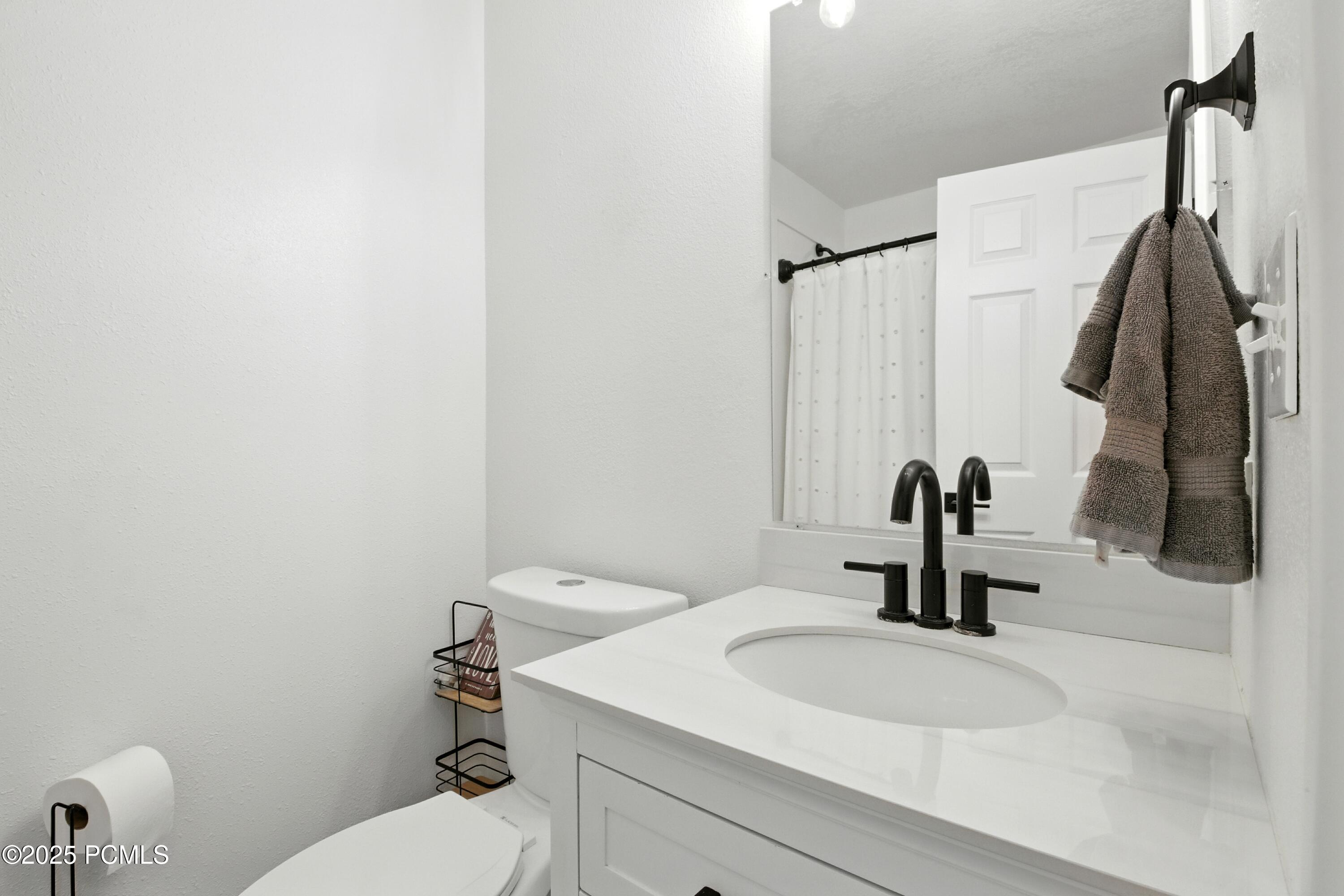 Heber City, Utah, 84032, United States, 4 Bedrooms Bedrooms, ,3 BathroomsBathrooms,Residential,For Sale,1859723