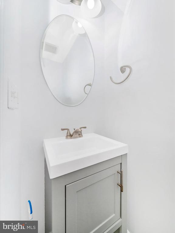 Greenbelt, Maryland, 20770, United States, 3 Bedrooms Bedrooms, ,4 BathroomsBathrooms,Residential,For Sale,2001496