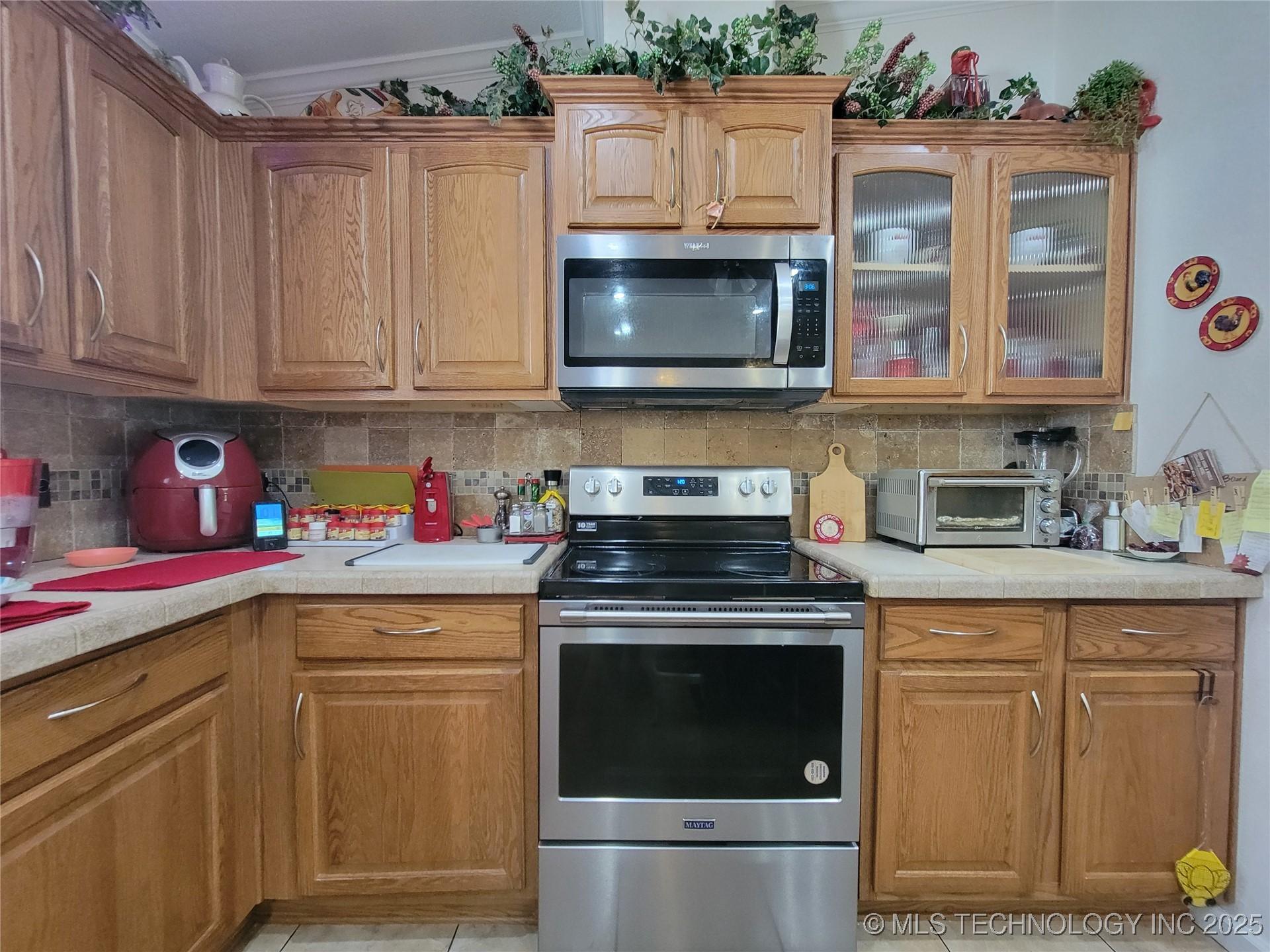 Gans, Oklahoma, 74936, United States, 4 Bedrooms Bedrooms, ,3 BathroomsBathrooms,Residential,For Sale,1981640