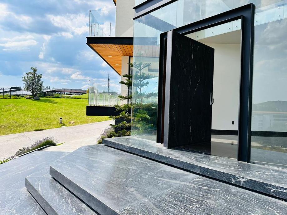 Mandarinas, Atizapán de Zaragoza, Estado de México, 52938, Mexico, 4 Bedrooms Bedrooms, ,4 BathroomsBathrooms,Residential,For Sale,Mandarinas,1615930