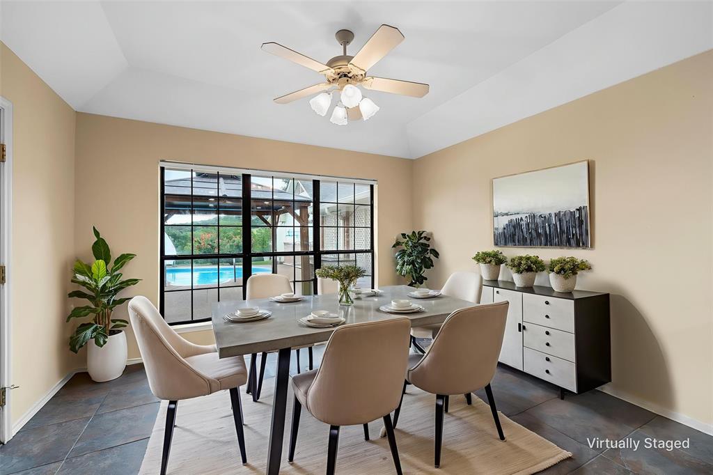 Woodway, Texas, 76712, United States, 5 Bedrooms Bedrooms, ,3 BathroomsBathrooms,Residential,For Sale,1890090