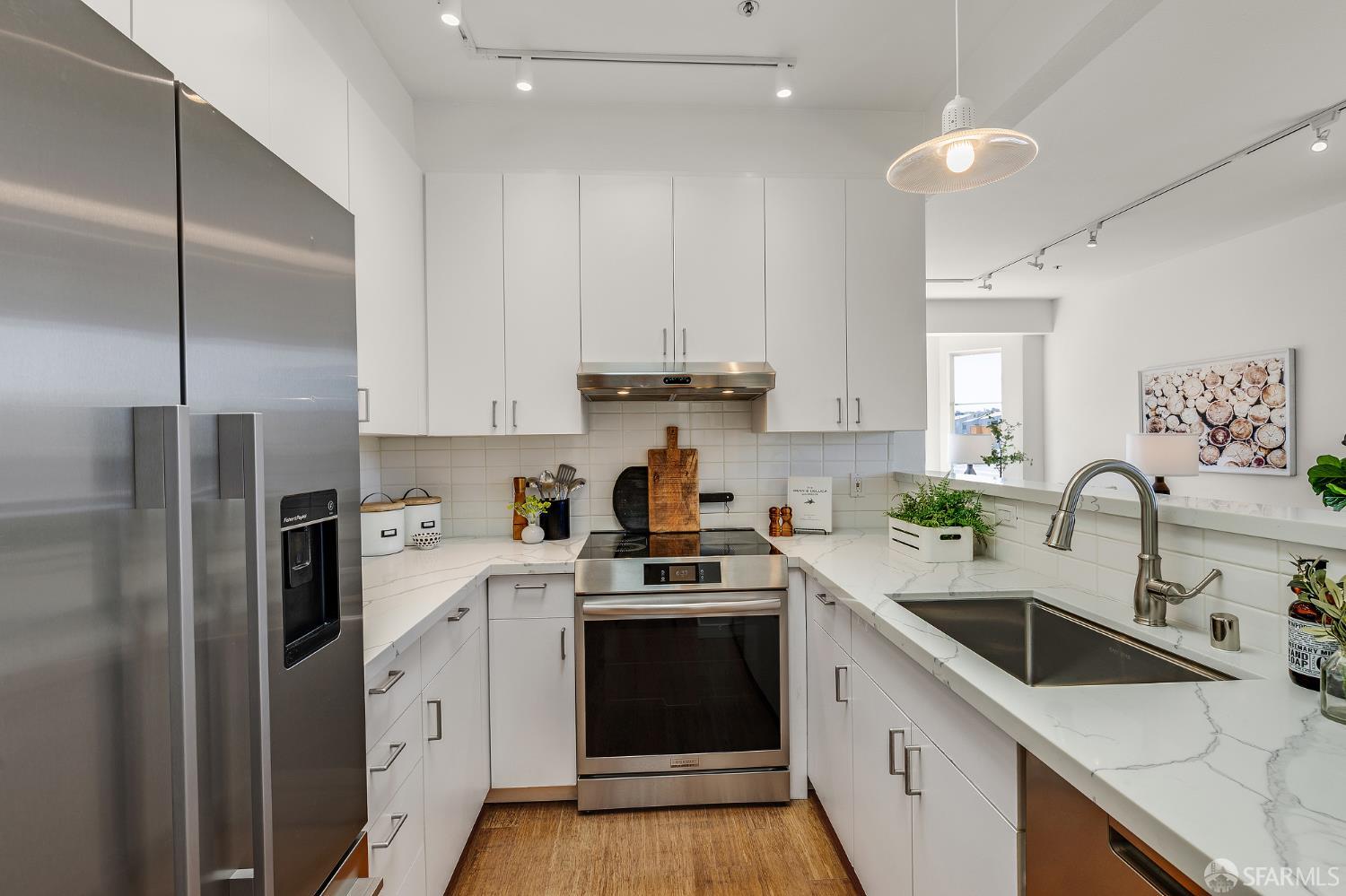 San Francisco, California, 94103, United States, 2 Bedrooms Bedrooms, ,2 BathroomsBathrooms,Residential,For Sale,1849011