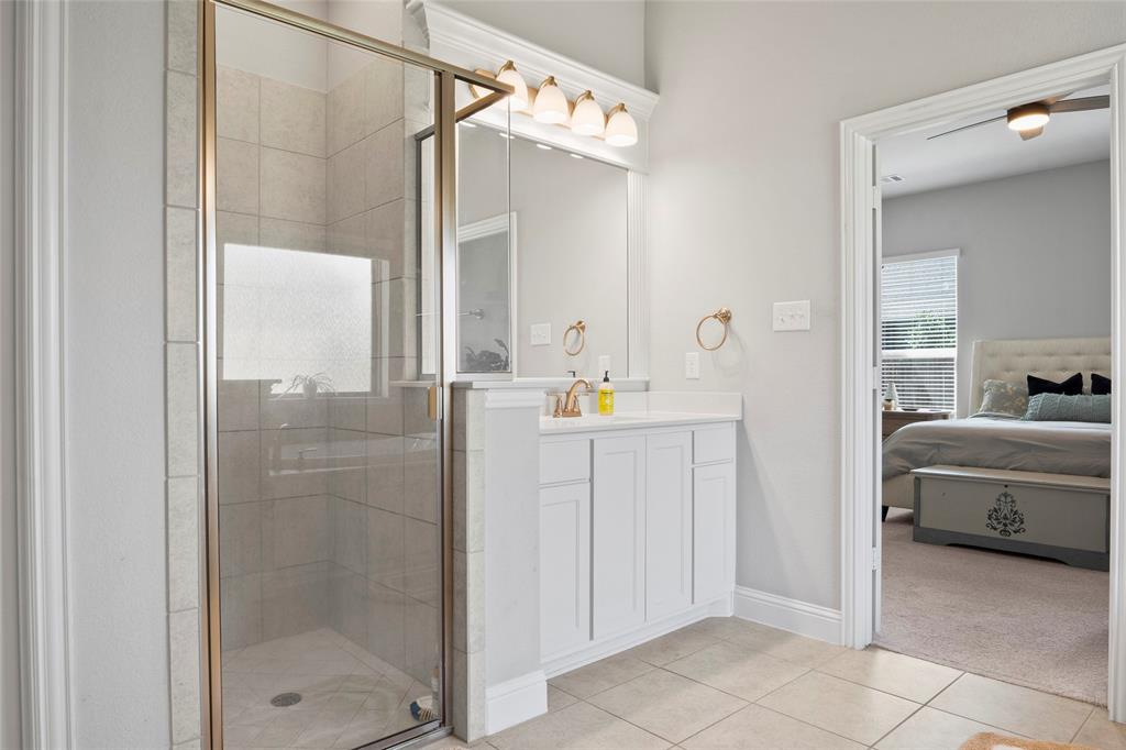 Ovilla, Texas, 75154, United States, 4 Bedrooms Bedrooms, ,4 BathroomsBathrooms,Residential,For Sale,1976541