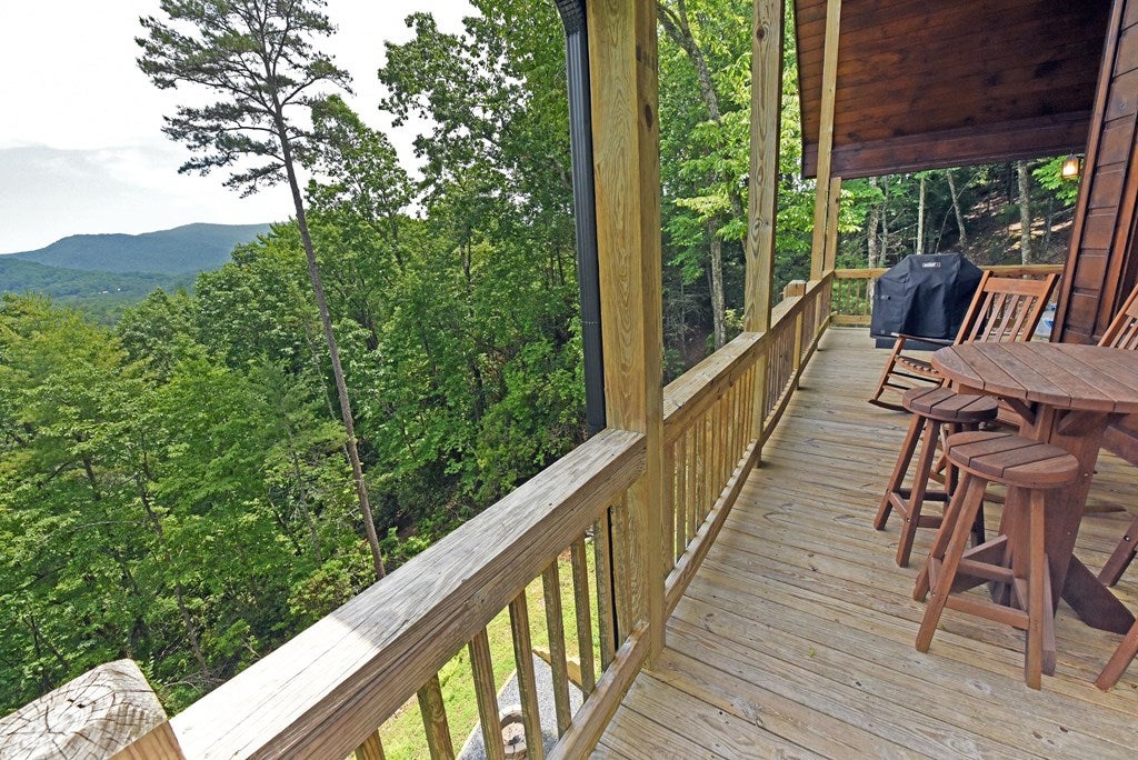 Blue Ridge, Georgia, 30513, United States, 3 Bedrooms Bedrooms, ,2 BathroomsBathrooms,Residential,For Sale,1859730