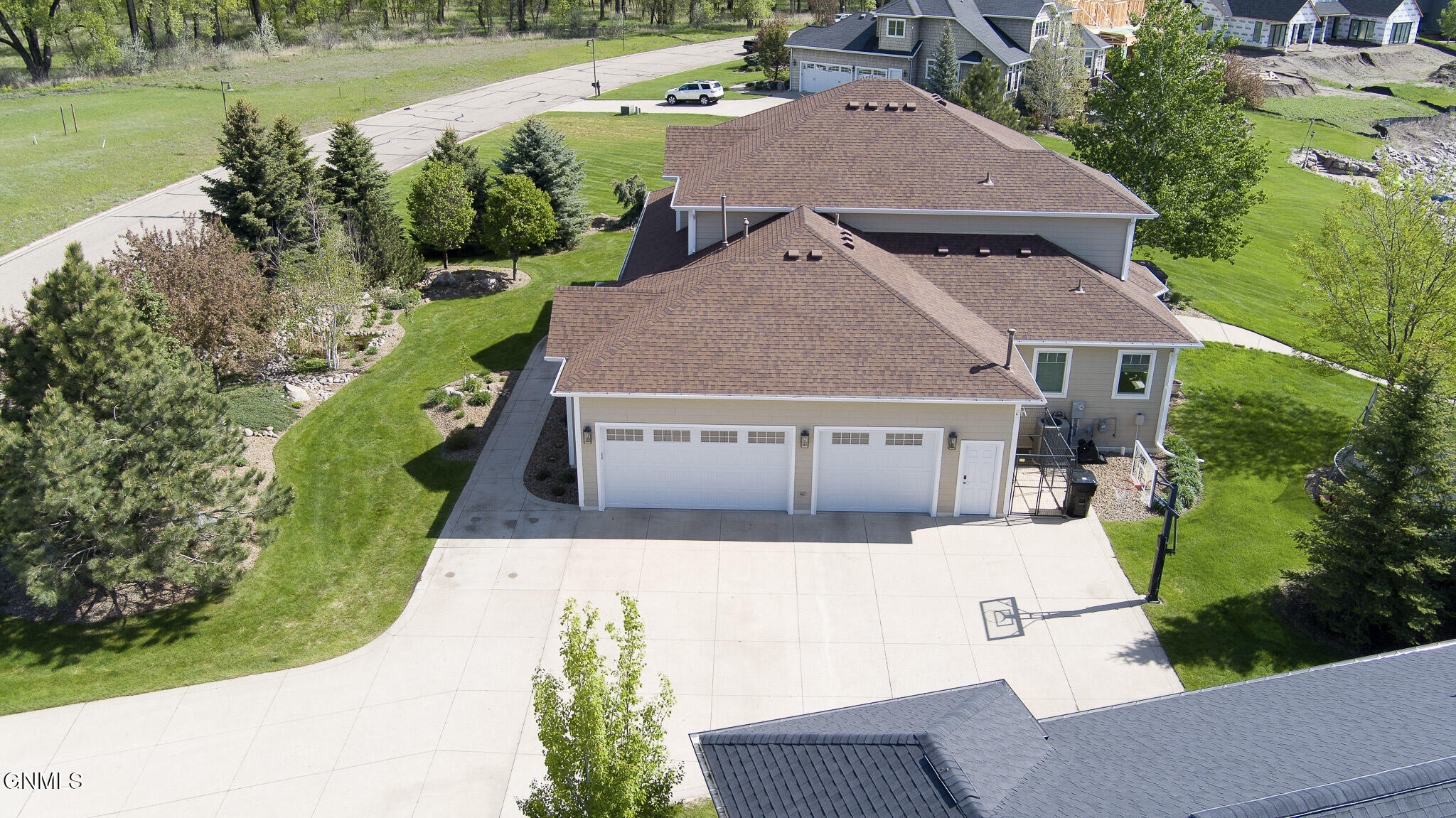 Bismarck, North Dakota, 58503, United States, 6 Bedrooms Bedrooms, ,5 BathroomsBathrooms,Residential,For Sale,1810584