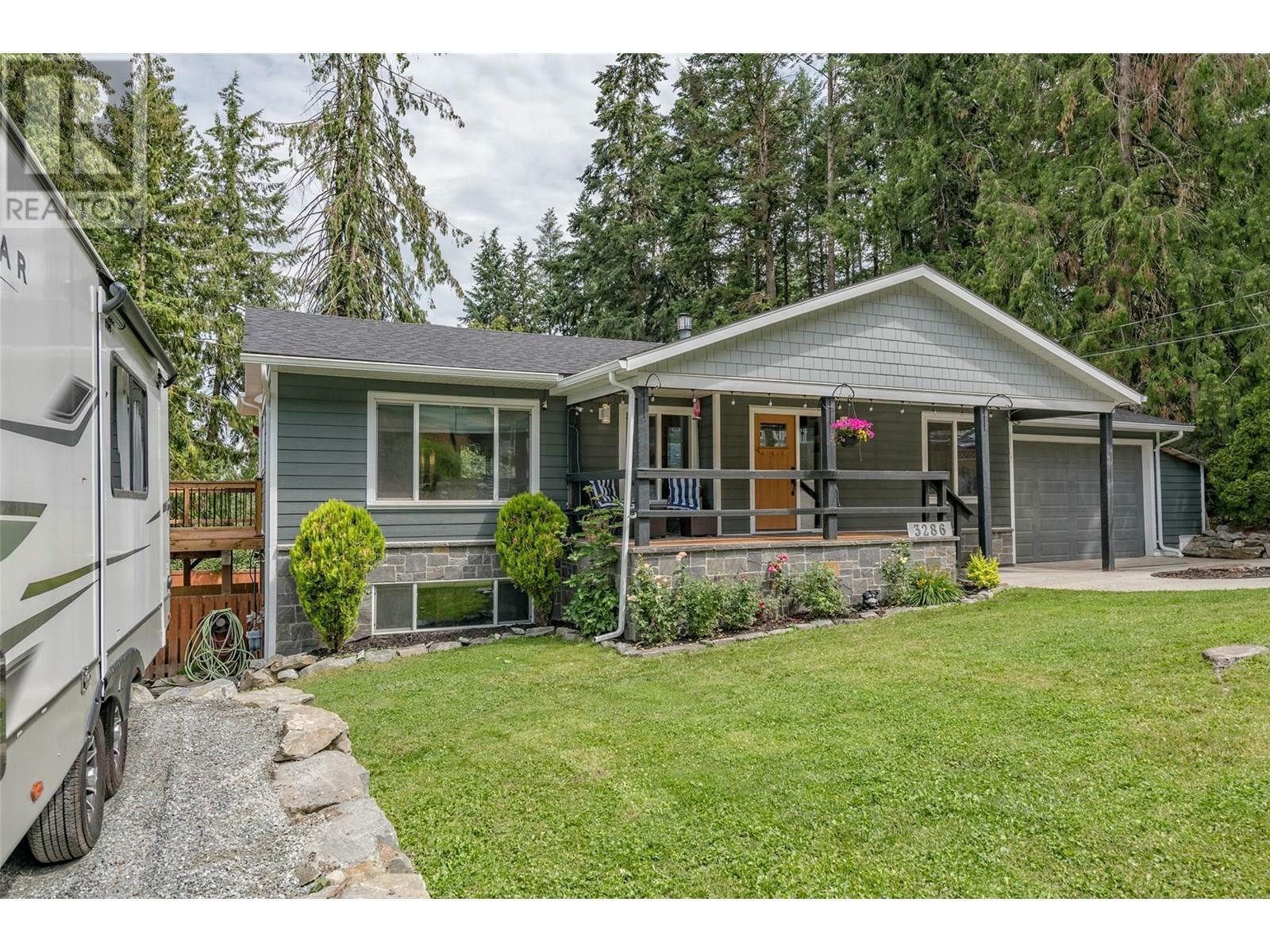 SPALLUMCHEEN, British Columbia, V4Y 0S6, CA, 3 Bedrooms Bedrooms, ,3 BathroomsBathrooms,Residential,For Sale,1874999