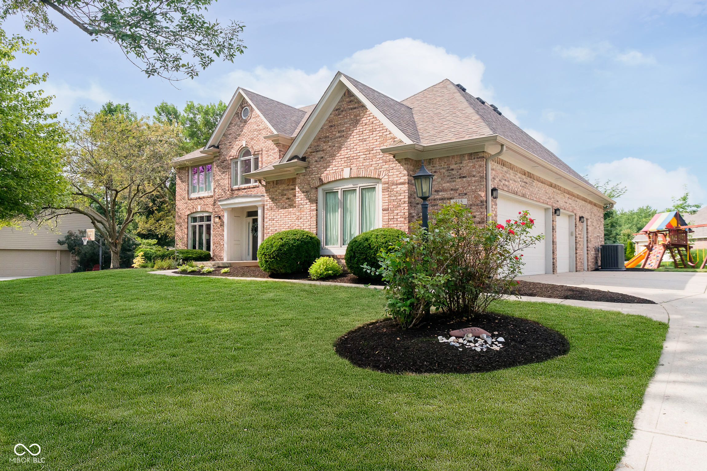 Carmel, Indiana, 46032, United States, 4 Bedrooms Bedrooms, ,4 BathroomsBathrooms,Residential,For Sale,1936006