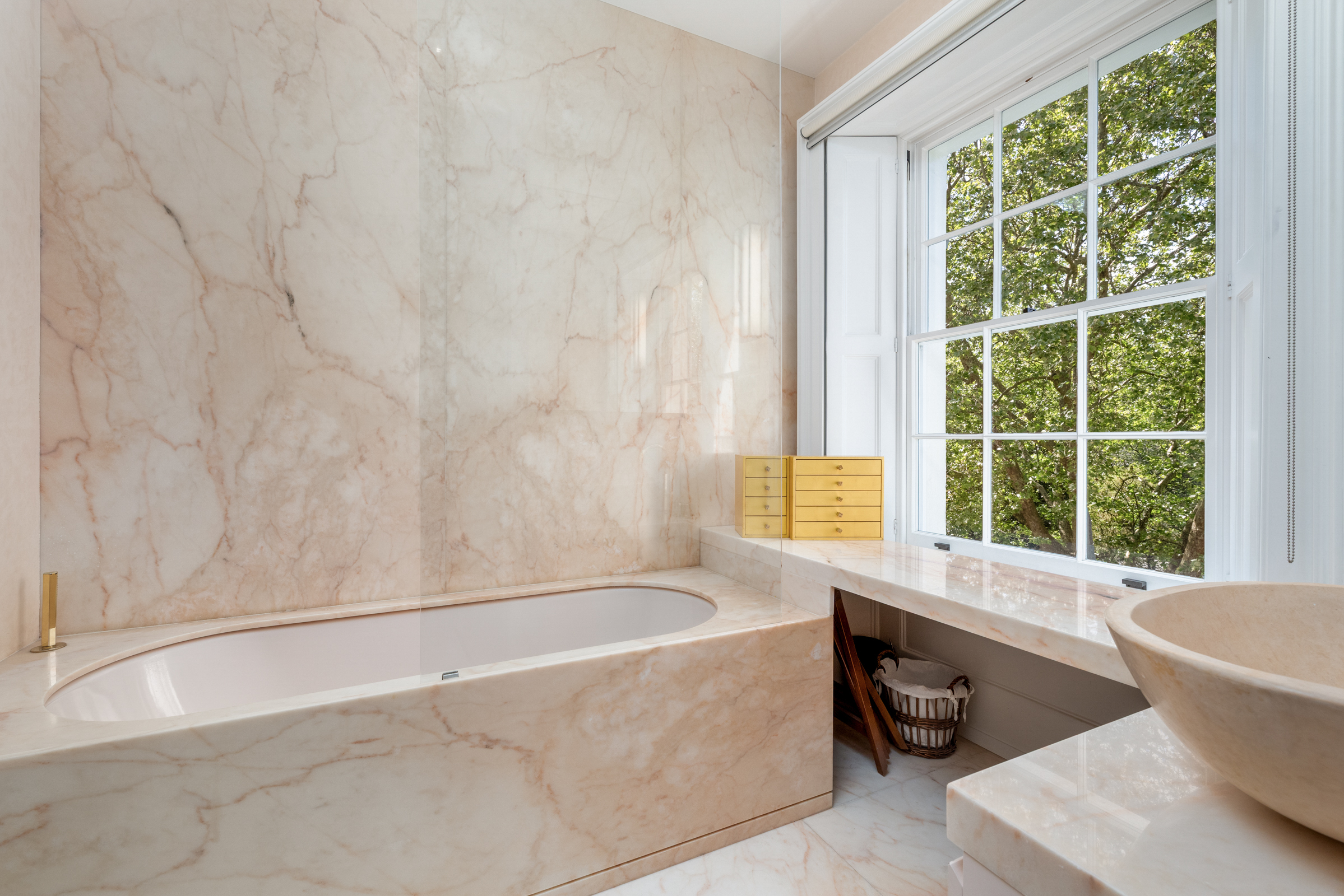  A Turnkey Apartment on Eaton Square - 物件實景