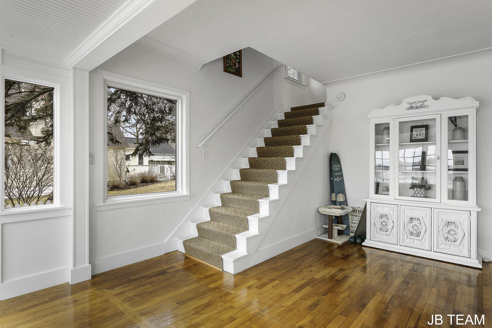 Holland, Michigan, 49423, United States, 3 Bedrooms Bedrooms, ,2 BathroomsBathrooms,Residential,For Sale,1827568