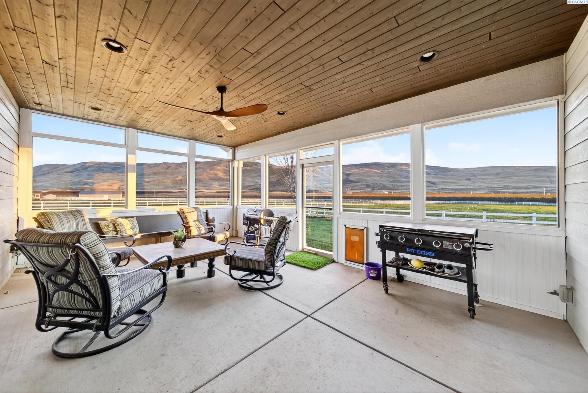 Prosser, Washington, 99350, United States, 3 Bedrooms Bedrooms, ,1 BathroomBathrooms,Residential,For Sale,1998379