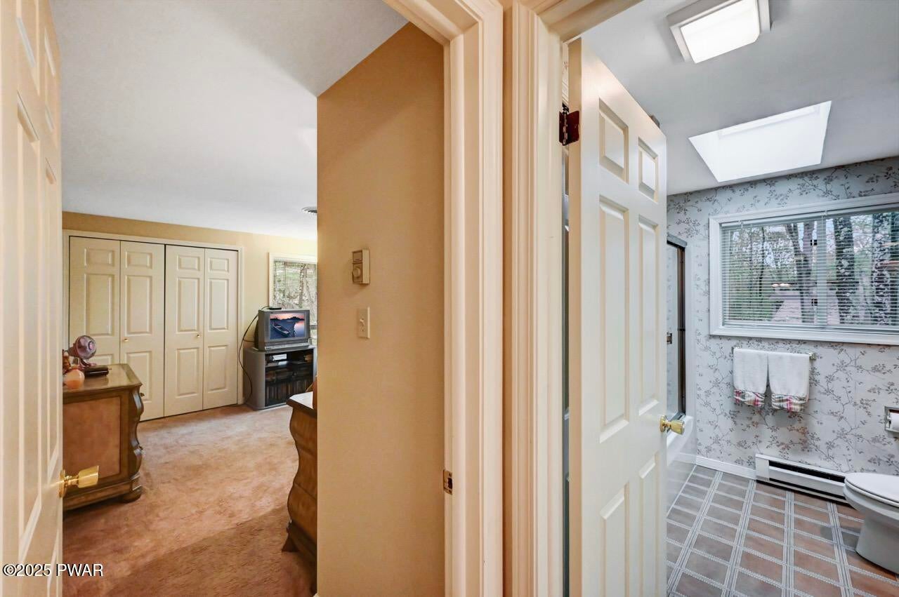 Lords Valley, Pennsylvania, 18428, United States, 5 Bedrooms Bedrooms, ,3 BathroomsBathrooms,Residential,For Sale,1977416