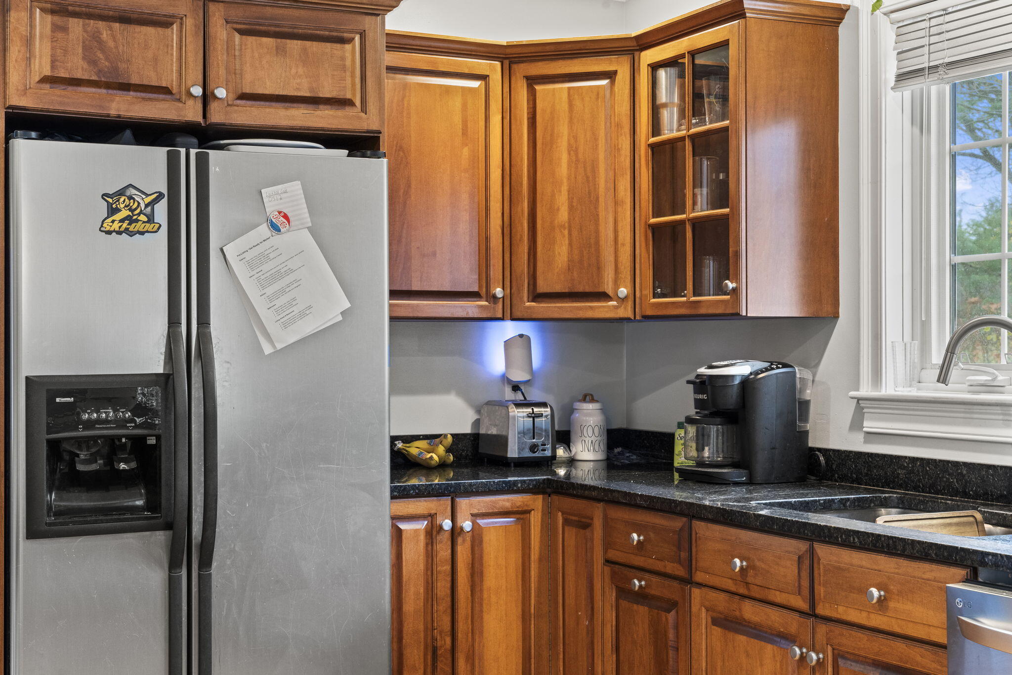 Scarborough, Maine, 04074, United States, 3 Bedrooms Bedrooms, ,3 BathroomsBathrooms,Residential,For Sale,1989589