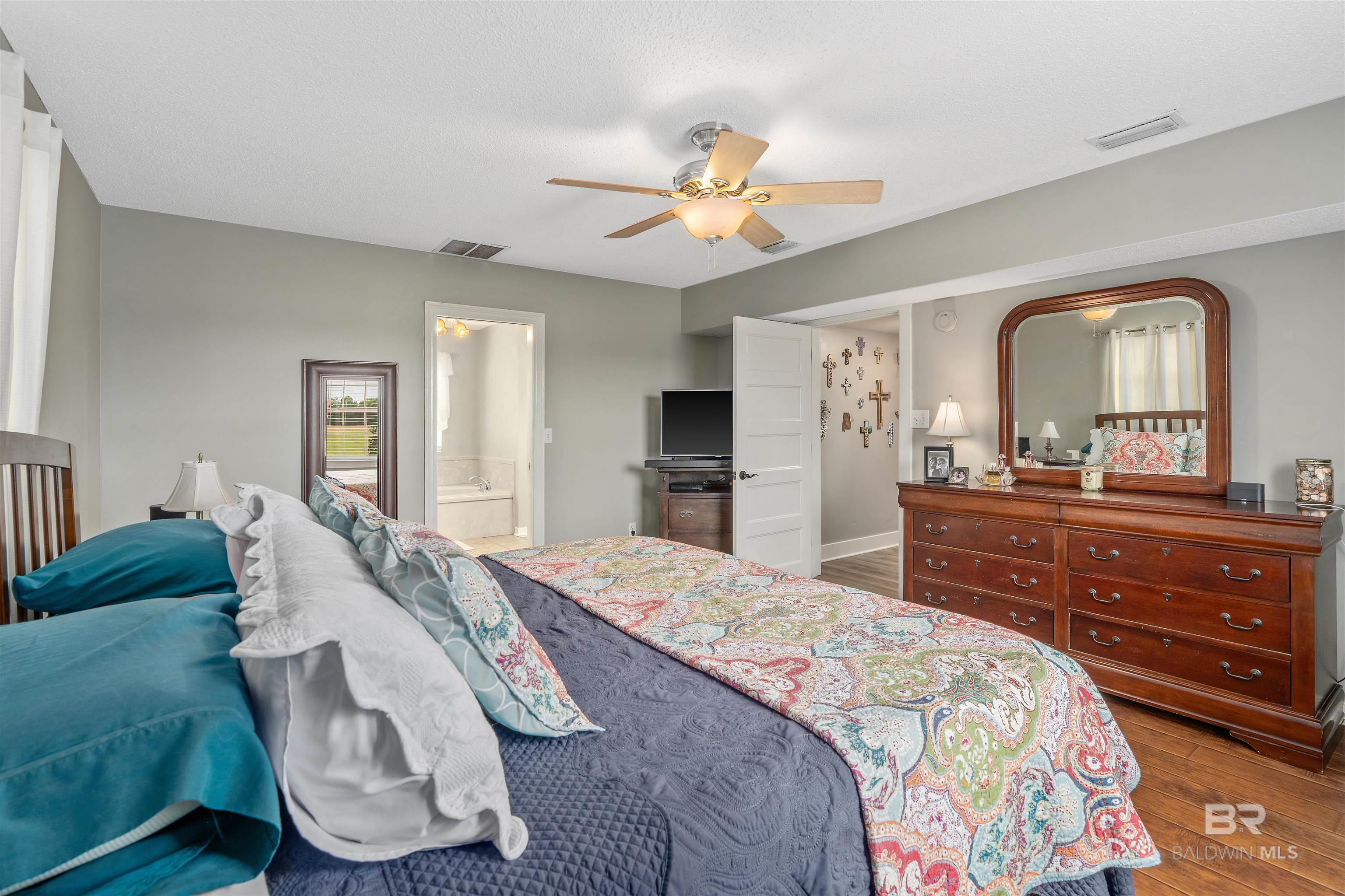 Fairhope, Alabama, 36532, United States, 5 Bedrooms Bedrooms, ,4 BathroomsBathrooms,Residential,For Sale,1827479