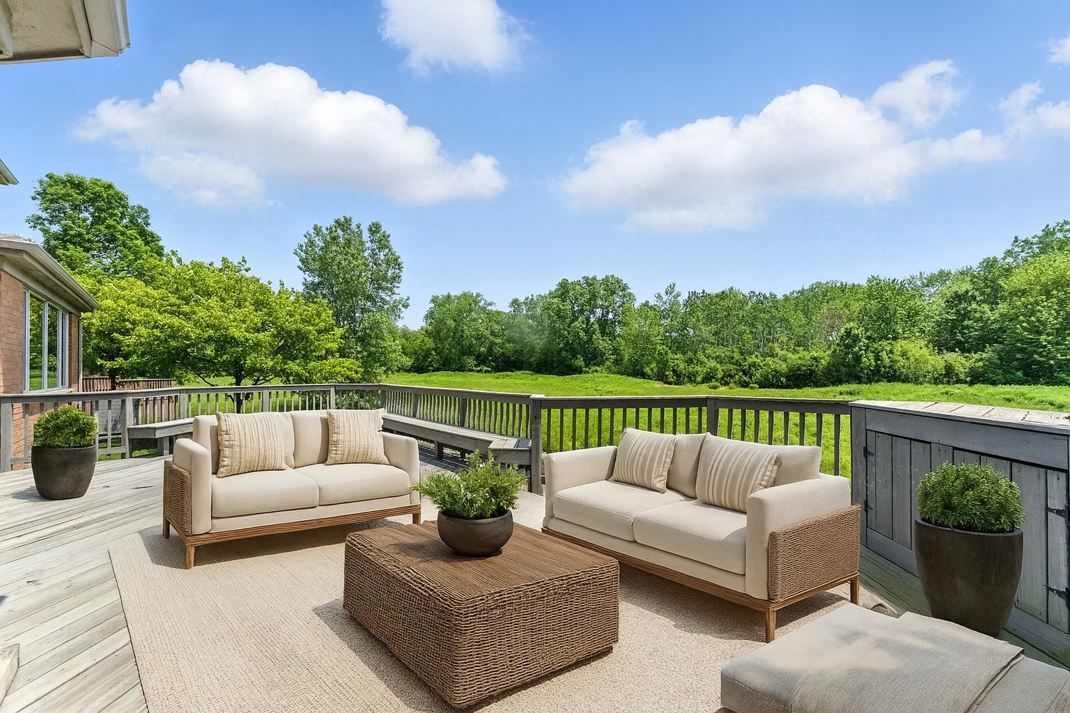 Highland Park, Illinois, 60035, United States, 4 Bedrooms Bedrooms, ,3 BathroomsBathrooms,Residential,For Sale,1912097