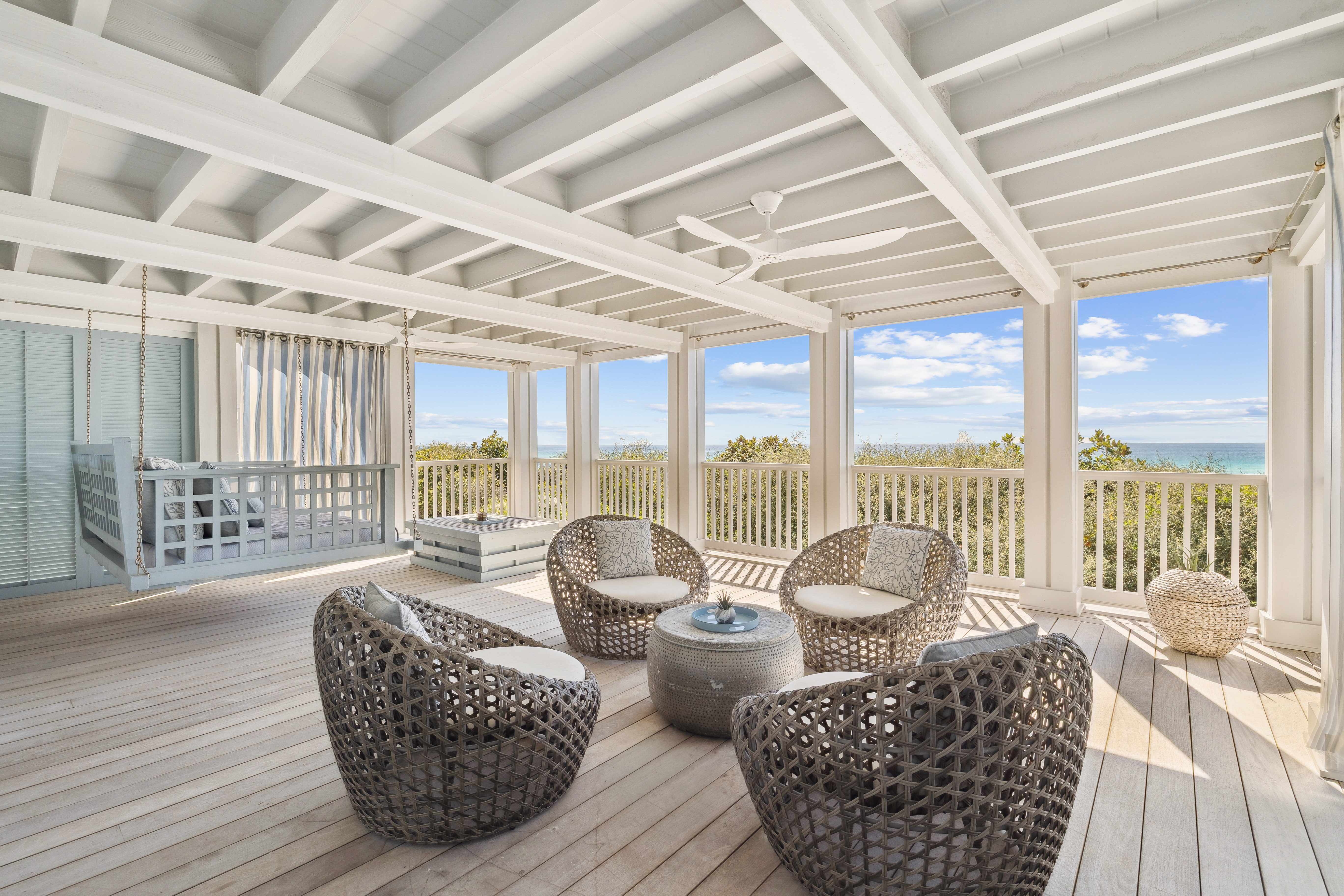 An Iconic Seaside Beach Retreat with Panoramic Gulf Views - 物件實景