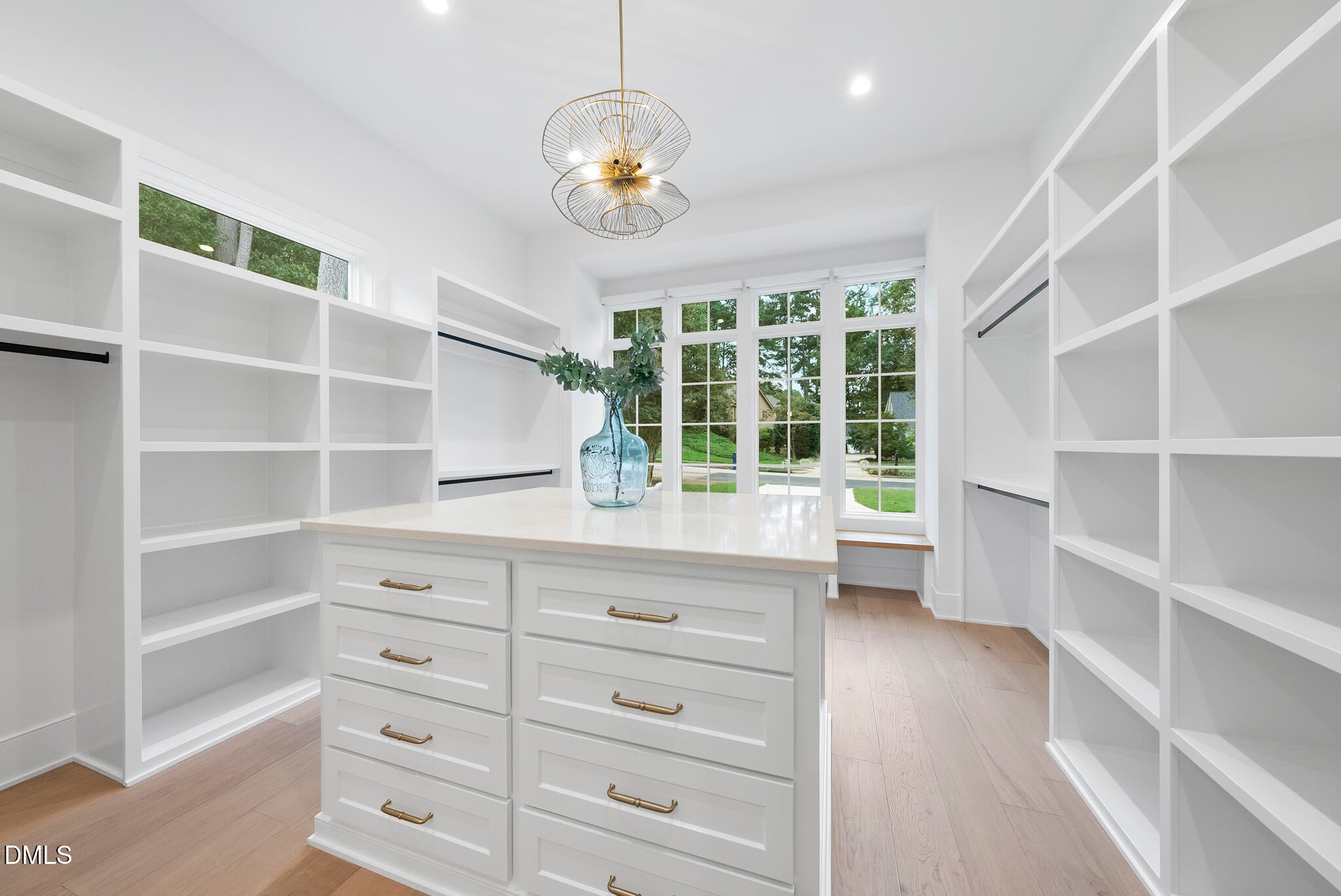 Raleigh, North Carolina, 27615, United States, 5 Bedrooms Bedrooms, ,6 BathroomsBathrooms,Residential,For Sale,1998897