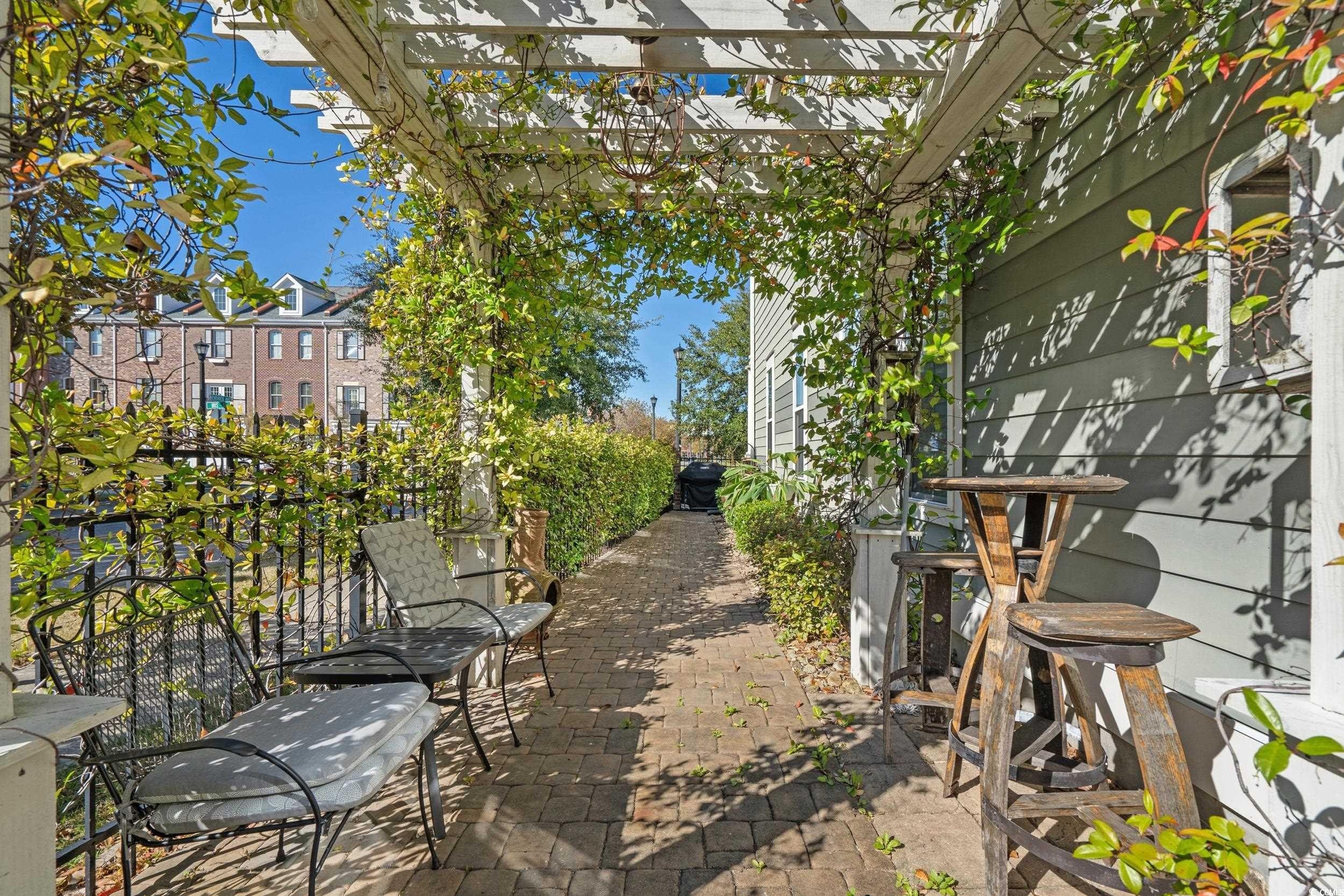 Myrtle Beach, South Carolina, 29577, United States, 5 Bedrooms Bedrooms, ,4 BathroomsBathrooms,Residential,For Sale,1984605