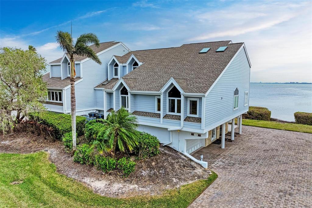 Bradenton, Florida, 34210, United States, 2 Bedrooms Bedrooms, ,2 BathroomsBathrooms,Residential,For Sale,1897662