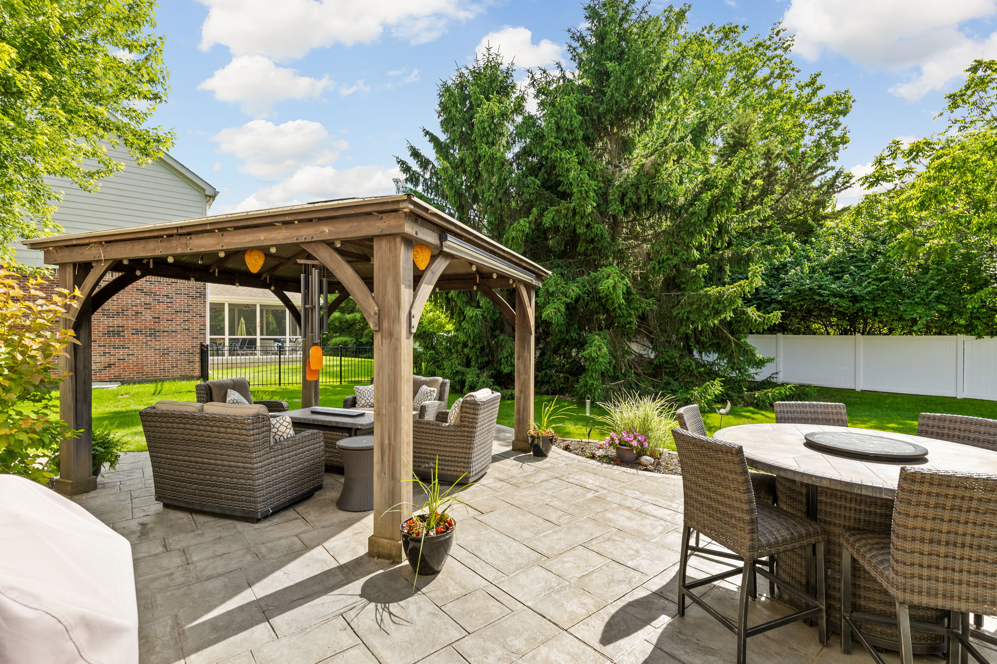 Meticulously Maintained Brick Home in Desirable Zionsville Location - 物件實景