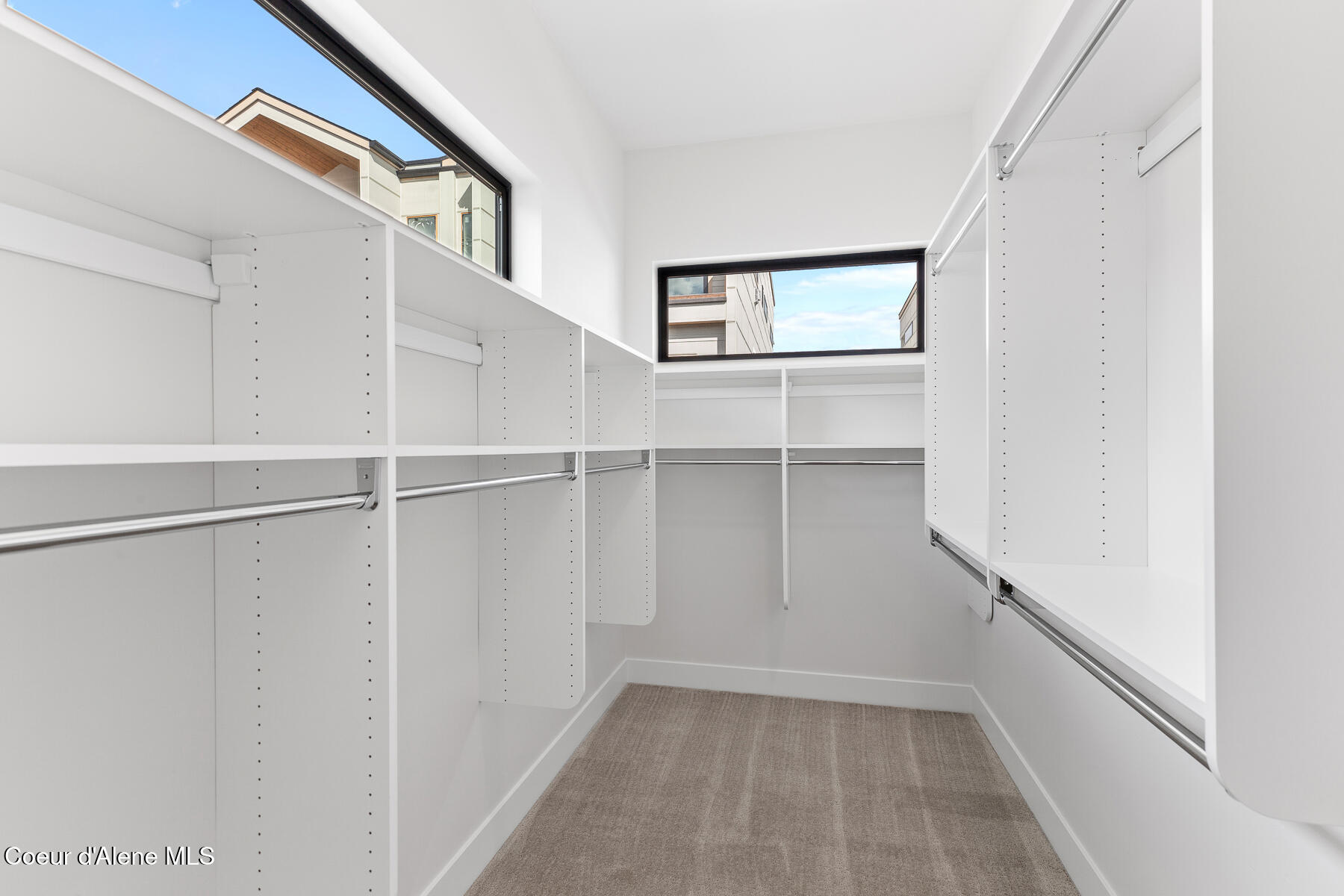 Coeur d'Alene, Idaho, 83815, United States, 2 Bedrooms Bedrooms, ,3 BathroomsBathrooms,Residential,For Sale,2006404