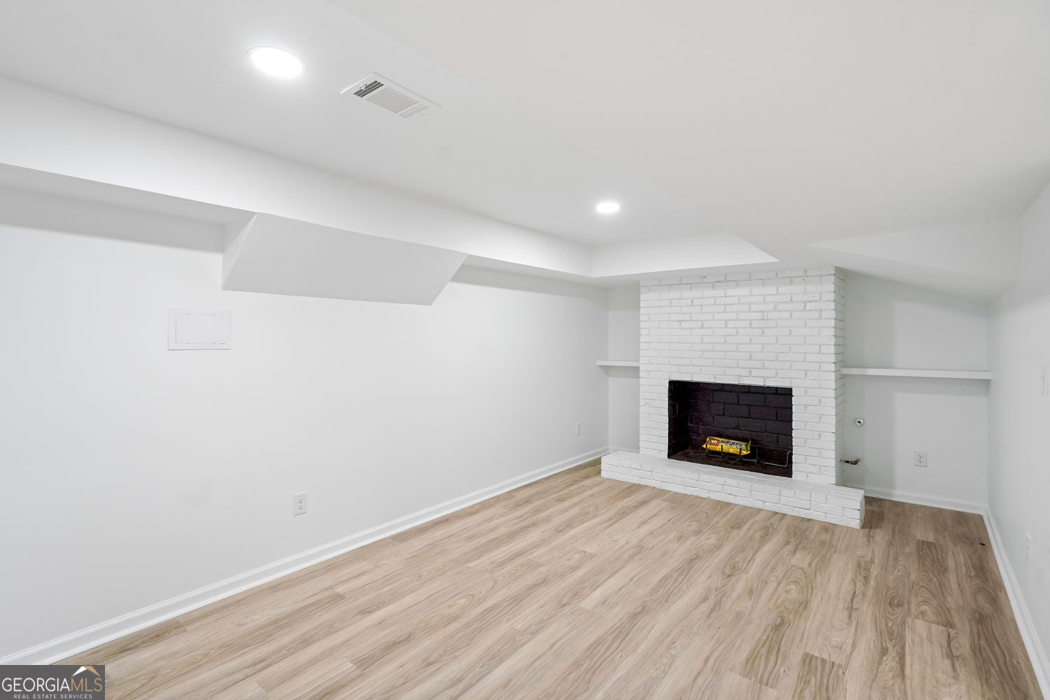 Atlanta, Georgia, 30341, United States, 4 Bedrooms Bedrooms, ,4 BathroomsBathrooms,Residential,For Sale,1961860