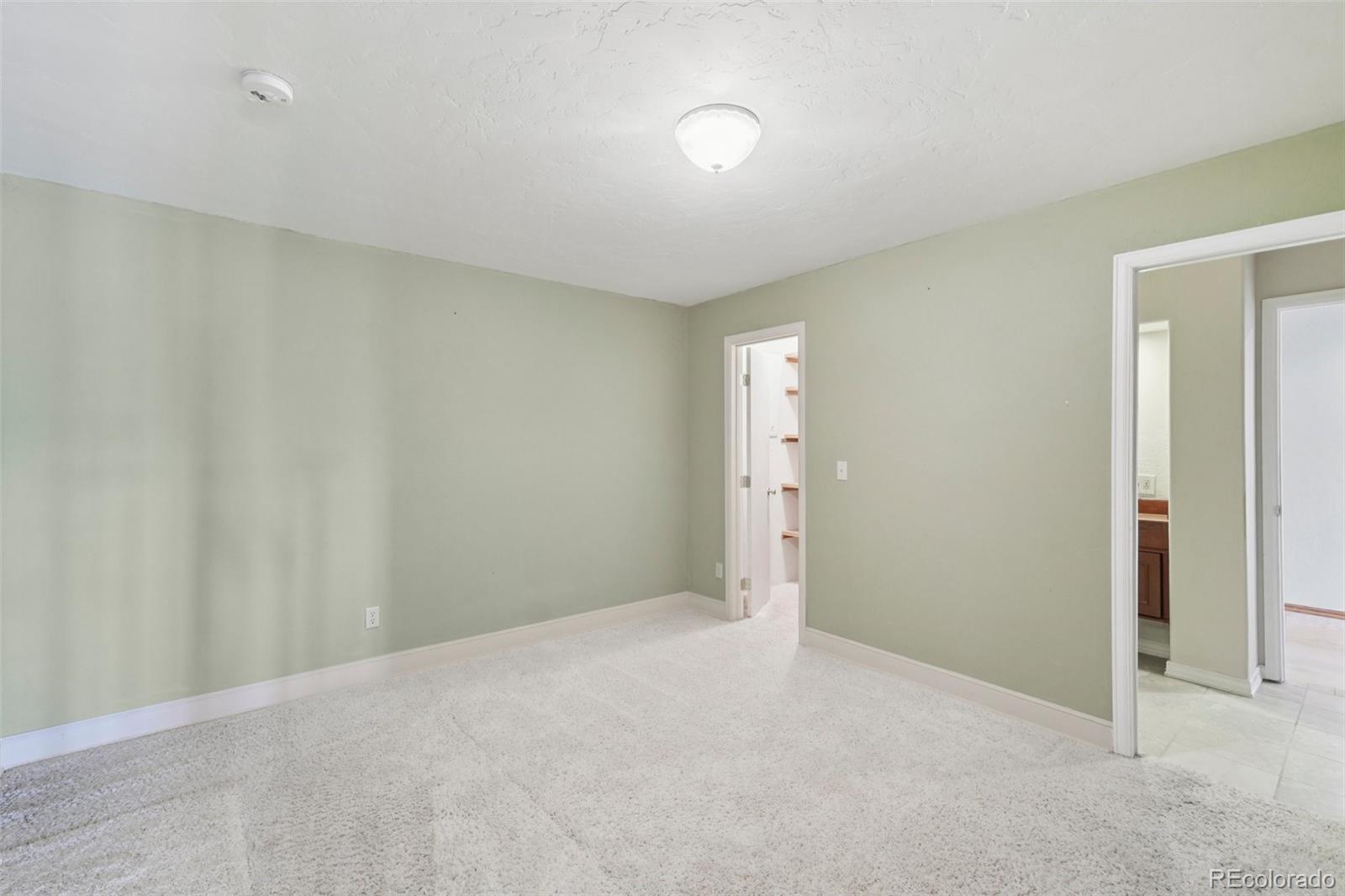 Aurora, Colorado, 80018, United States, 3 Bedrooms Bedrooms, ,4 BathroomsBathrooms,Residential,For Sale,1982686