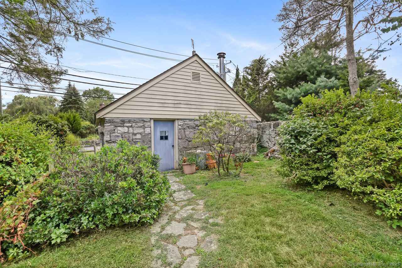 Westport, Connecticut, 06880, United States, 4 Bedrooms Bedrooms, ,3 BathroomsBathrooms,Residential,For Sale,1938739