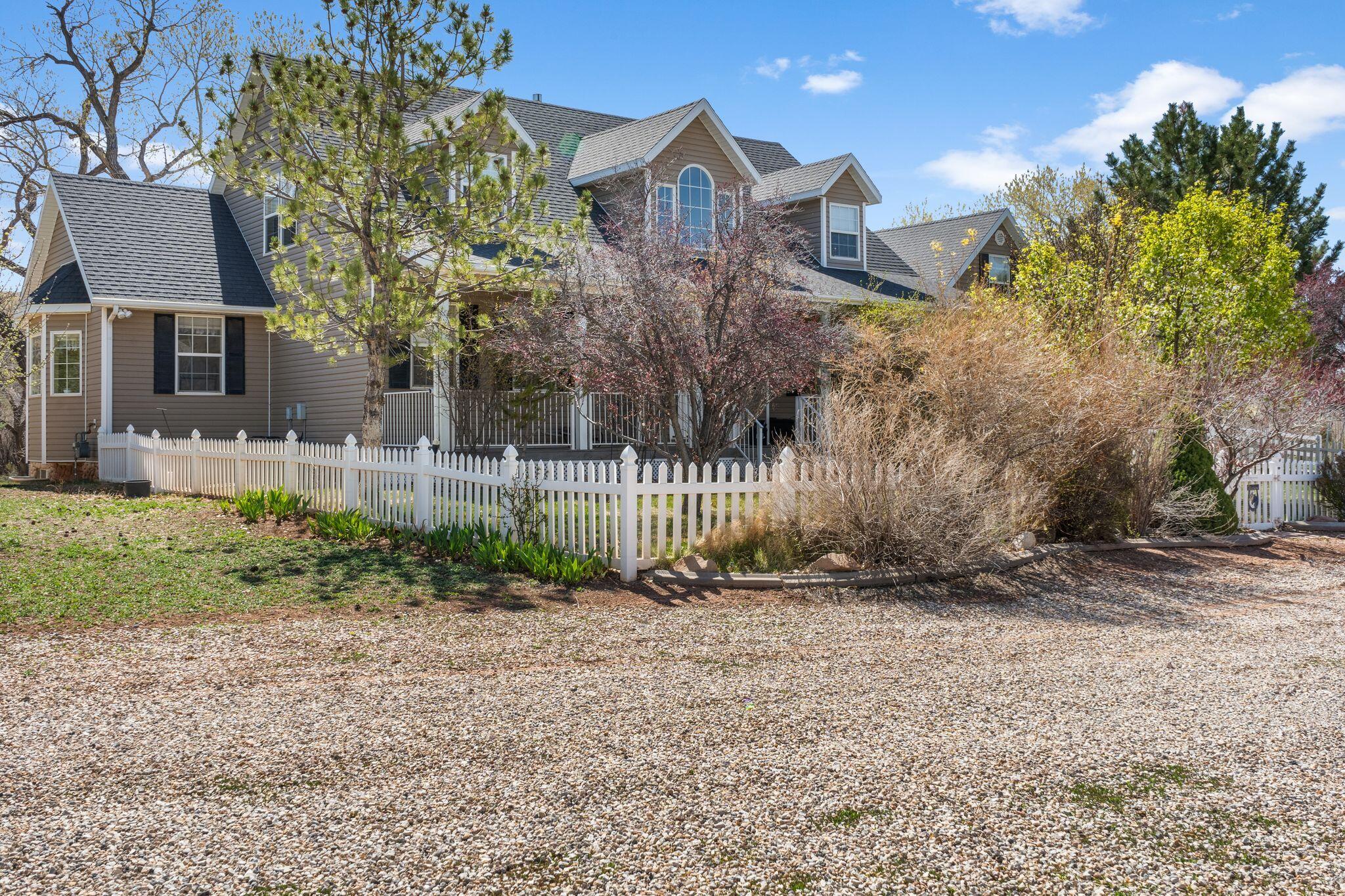 New Harmony, Utah, 84757, United States, 4 Bedrooms Bedrooms, ,4 BathroomsBathrooms,Residential,For Sale,1763524