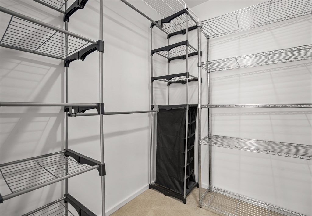 Cambridge, Massachusetts, 02141, United States, 1 Bedroom Bedrooms, ,1 BathroomBathrooms,Residential,For Sale,1970910