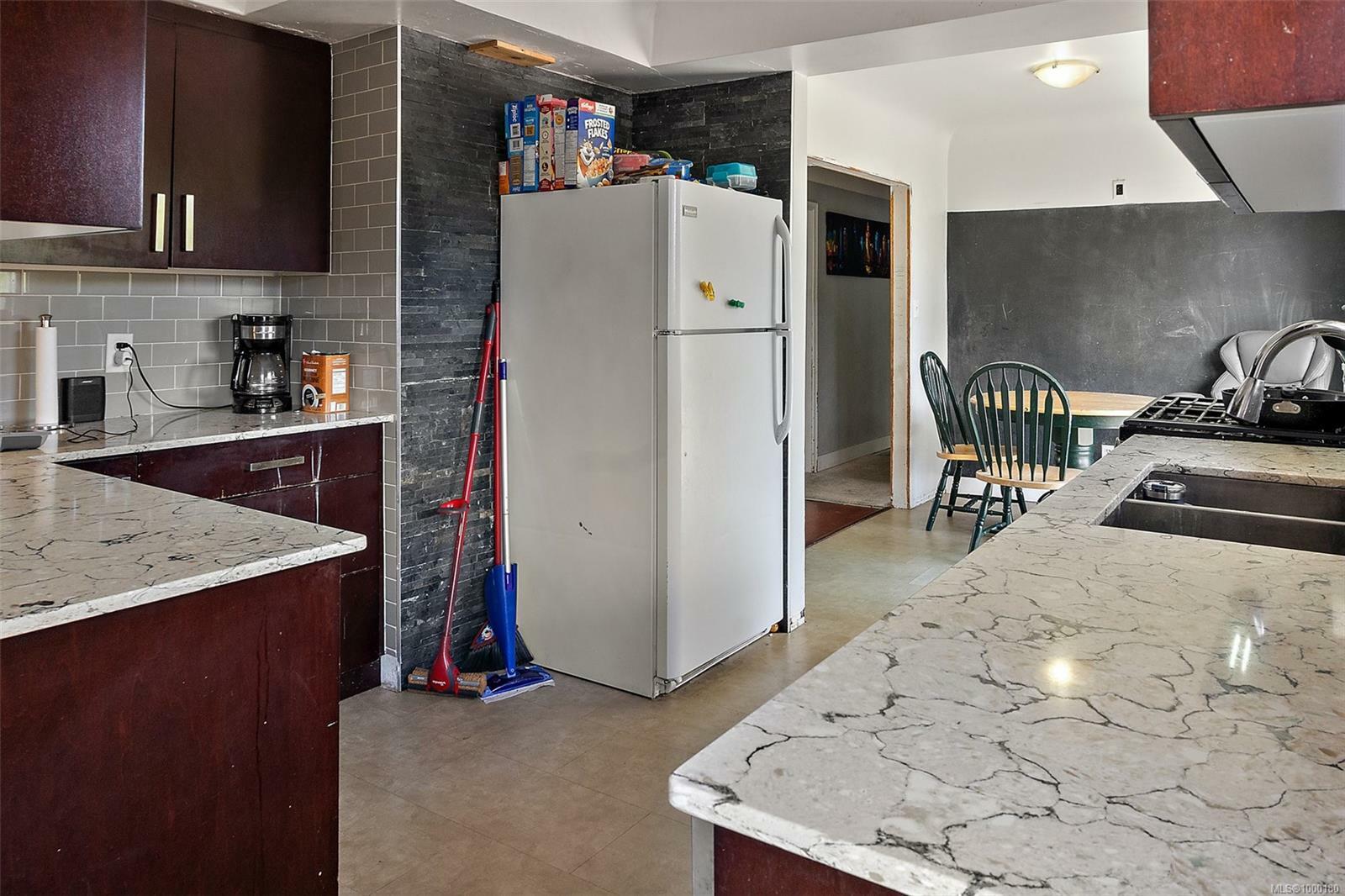 COLWOOD, British Columbia, V9B 2H7, CA, 3 Bedrooms Bedrooms, ,Residential,For Sale,1873856