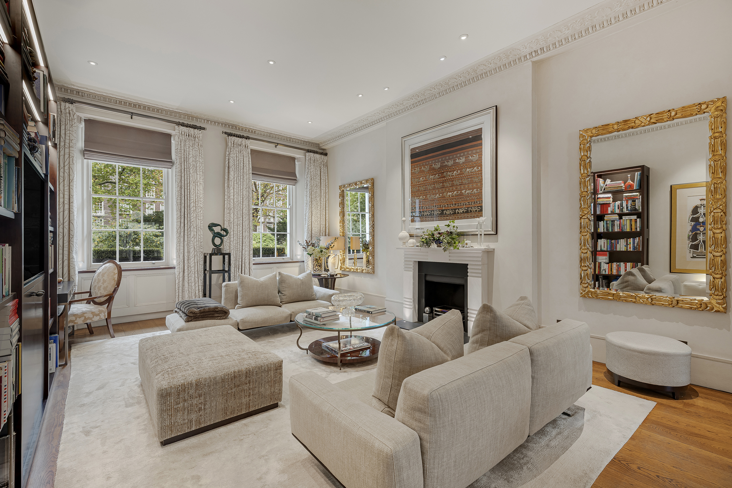 A Beautiful Apartment on One of Knightsbridge’s Most Distinguished Squares 